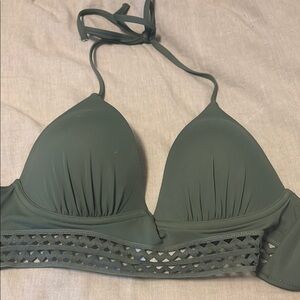 Shade and Shore Women's Green Bikini Top